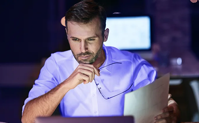 IT administrator creates a mobility management policy